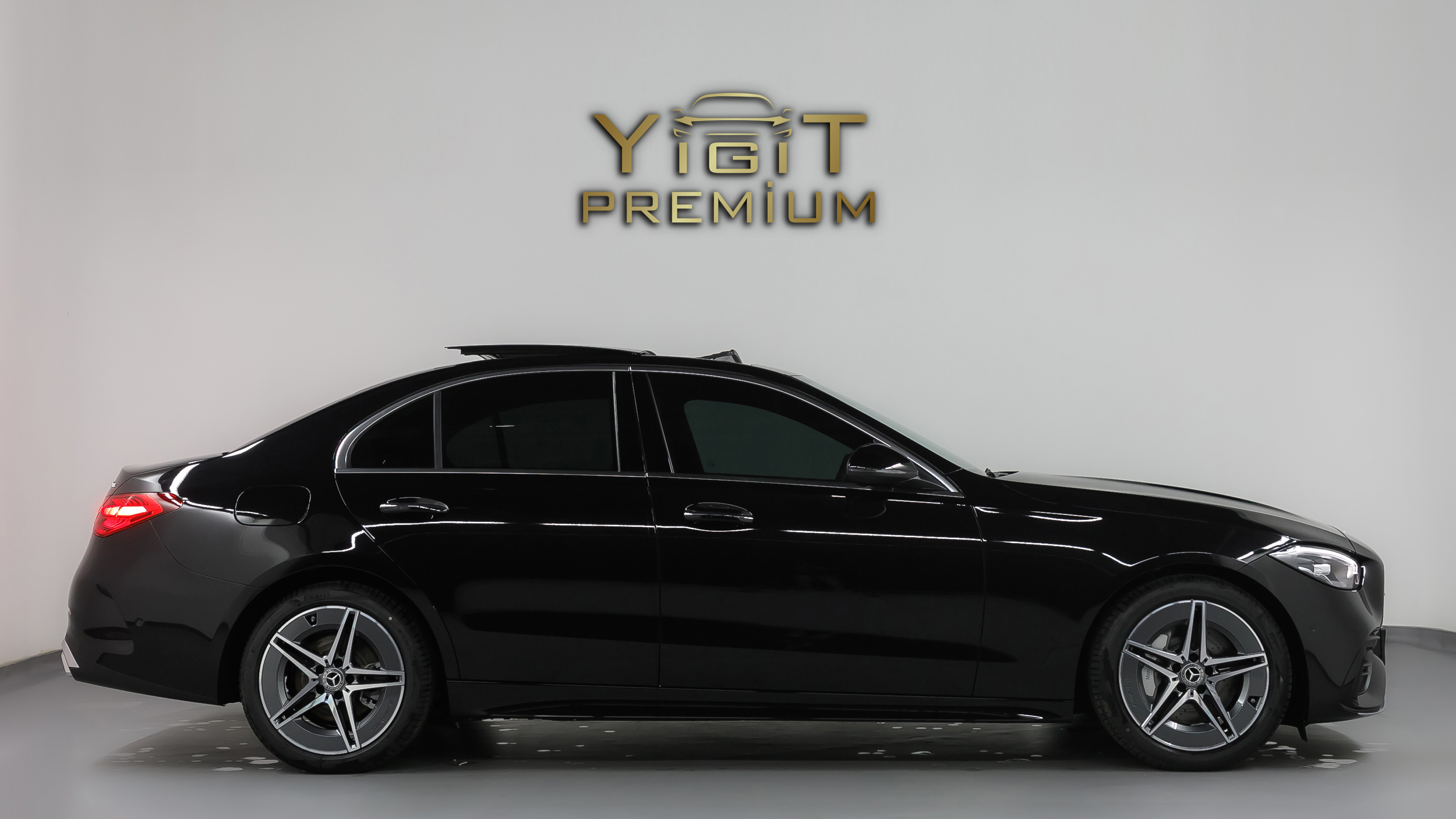 MERCEDES C200 AMG 4 MATİC
